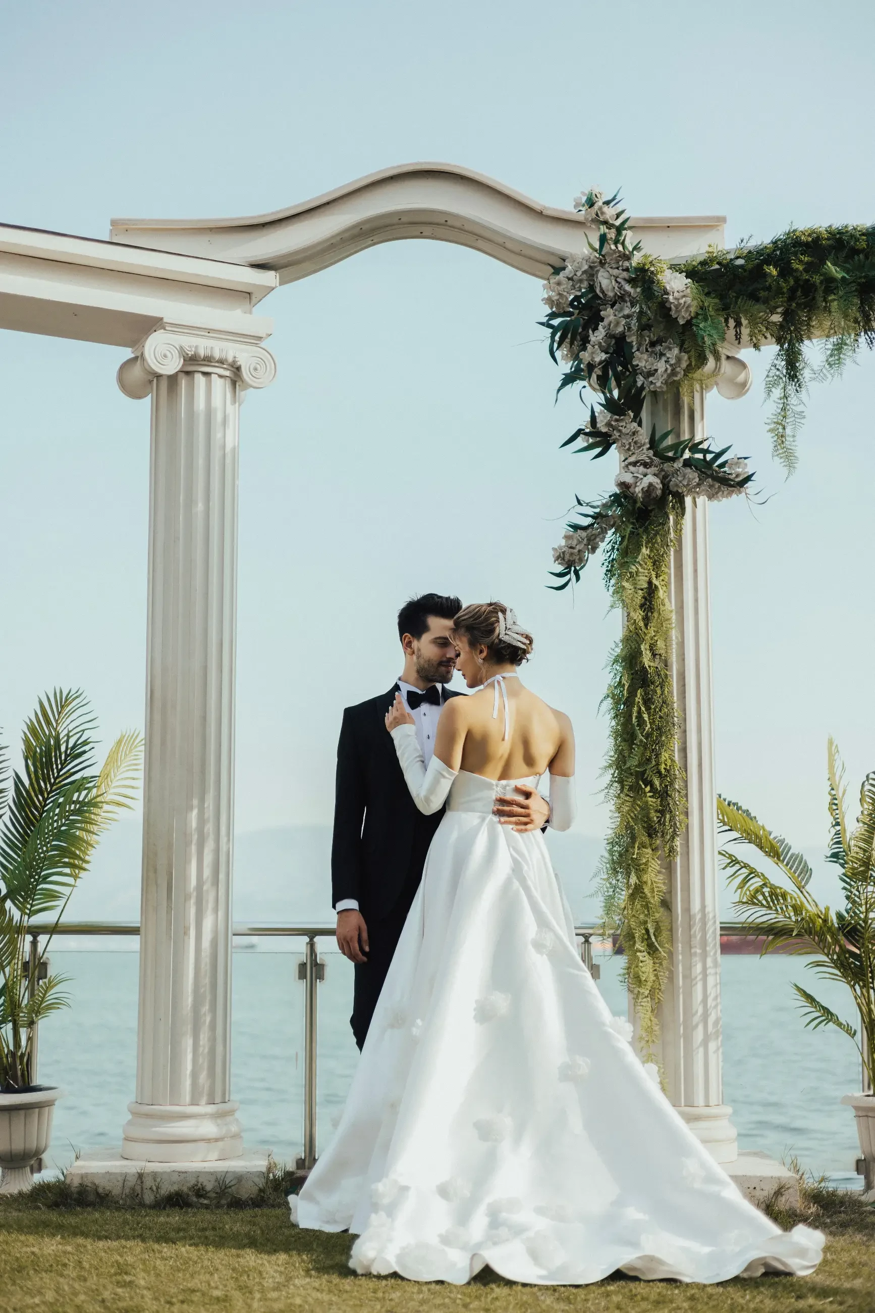 Why Do Wedding Dresses Take So Long To Arrive?. Desktop Image